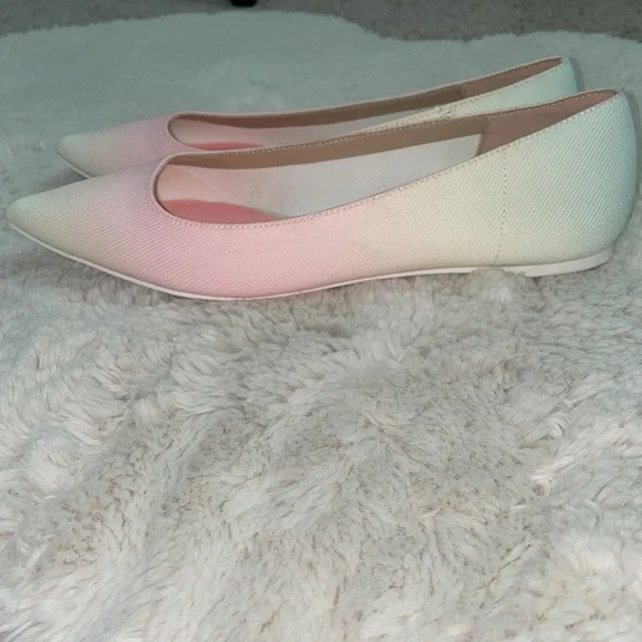 Flat shoes, very comfortable. Perfect to wear with jeans, shorts or dress. - Picture 4 of 4